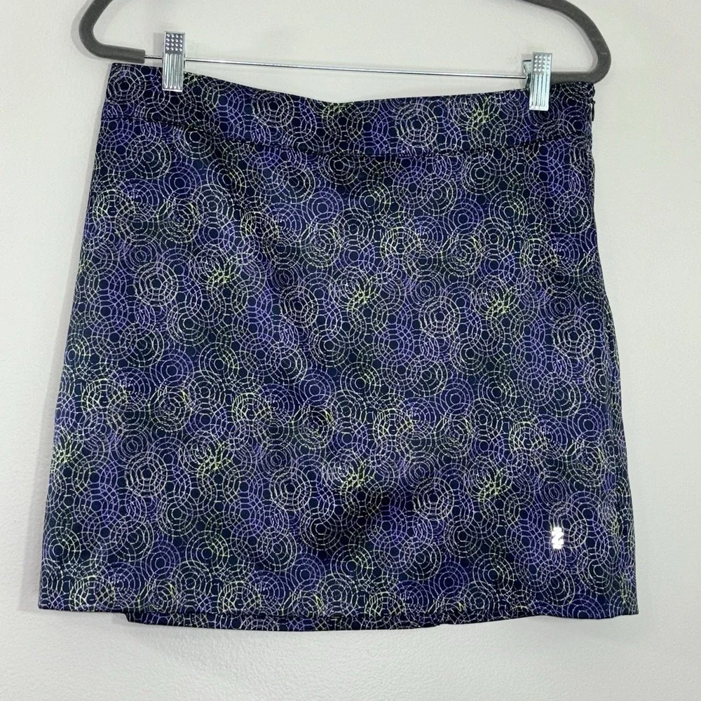 Izod Golf Skirt Skort Size 10 Geometeric Side Zip And Pocket EUC